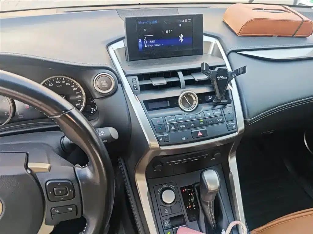 Lexus NX 2016 200 AWD Sport Edition — миниатюра 6