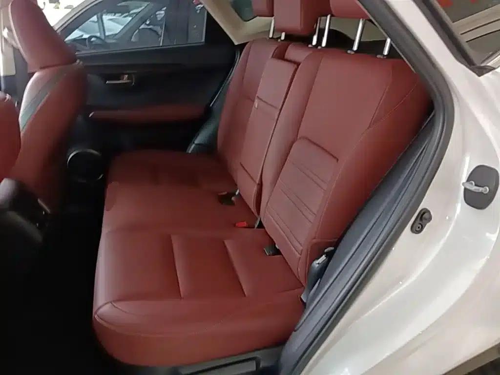 Lexus NX 2015 200t AWD Sport Edition — миниатюра 17