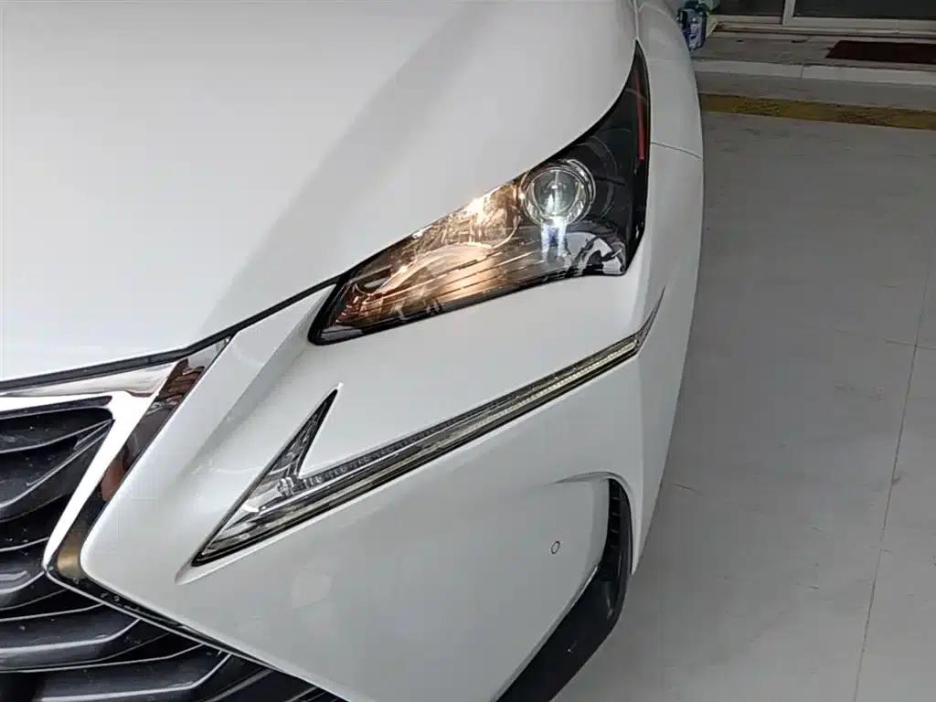 Lexus NX 2015 200t AWD Sport Edition — миниатюра 24