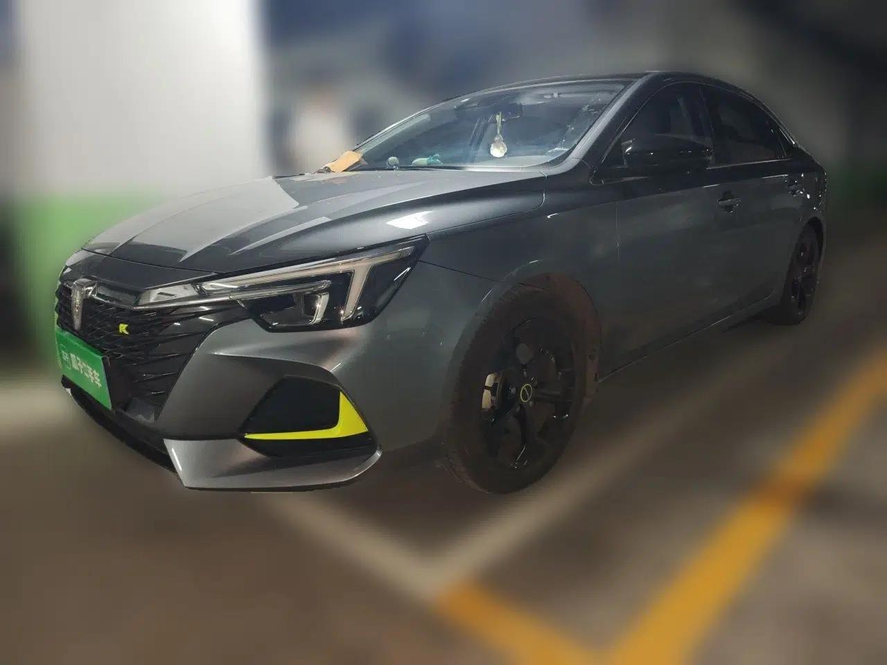 Roewe i6 MAX 2020 300TGI Automatic Supreme Edition with Cool Sunroof and Advanced Driving Features — миниатюра 1