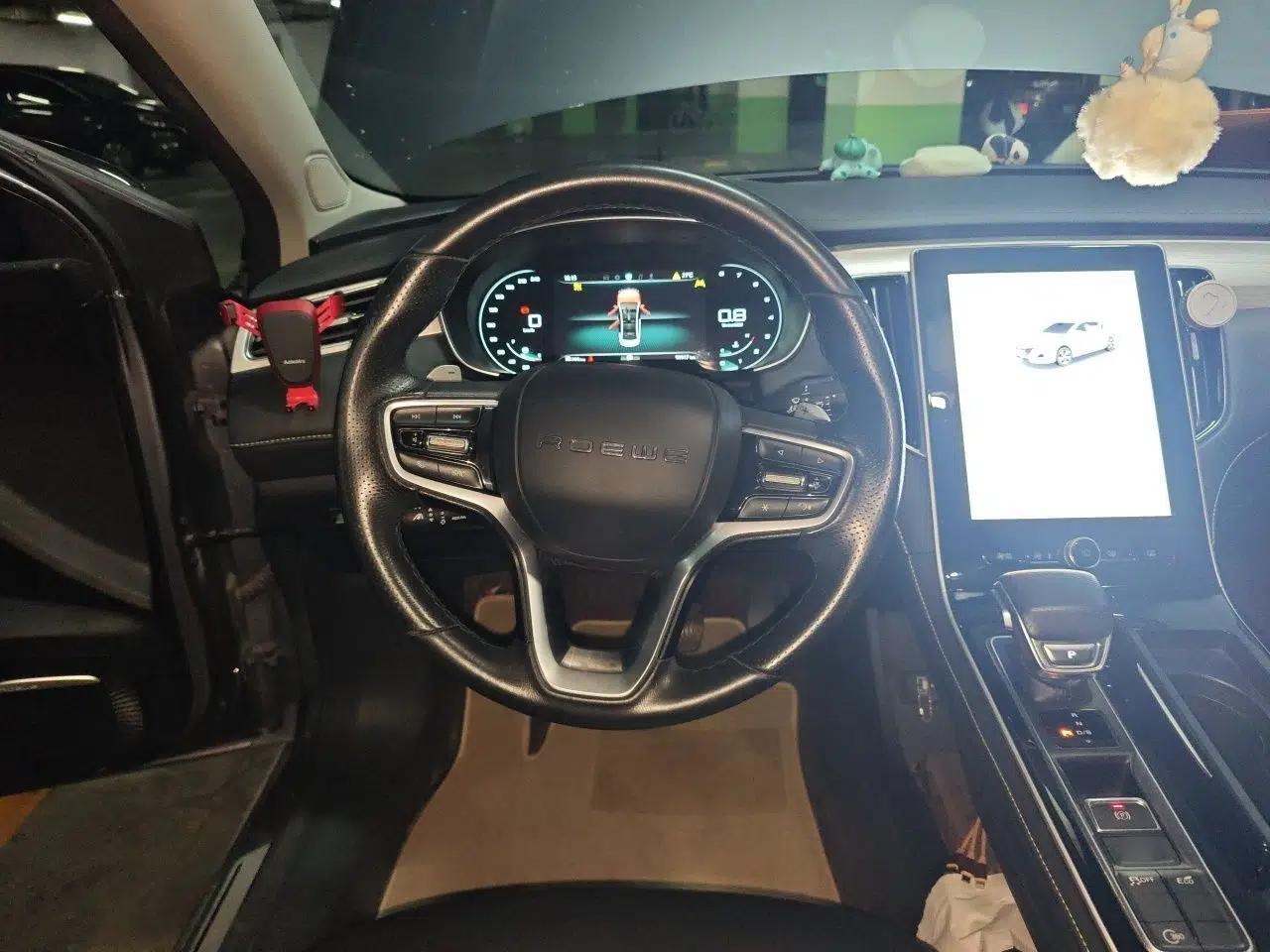 Roewe i6 MAX 2020 300TGI Automatic Supreme Edition with Cool Sunroof and Advanced Driving Features — миниатюра 11