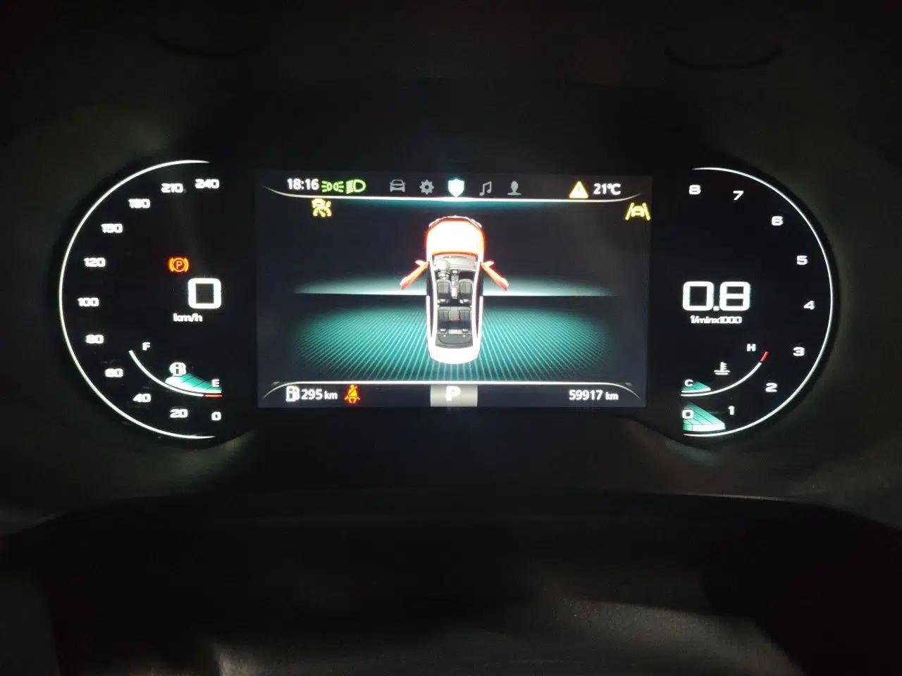Roewe i6 MAX 2020 300TGI Automatic Supreme Edition with Cool Sunroof and Advanced Driving Features — миниатюра 12