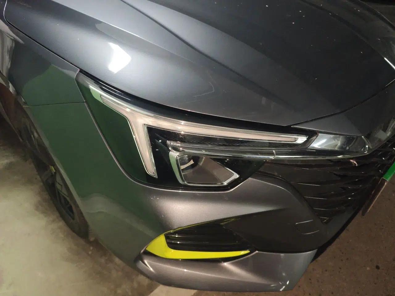 Roewe i6 MAX 2020 300TGI Automatic Supreme Edition with Cool Sunroof and Advanced Driving Features — миниатюра 7