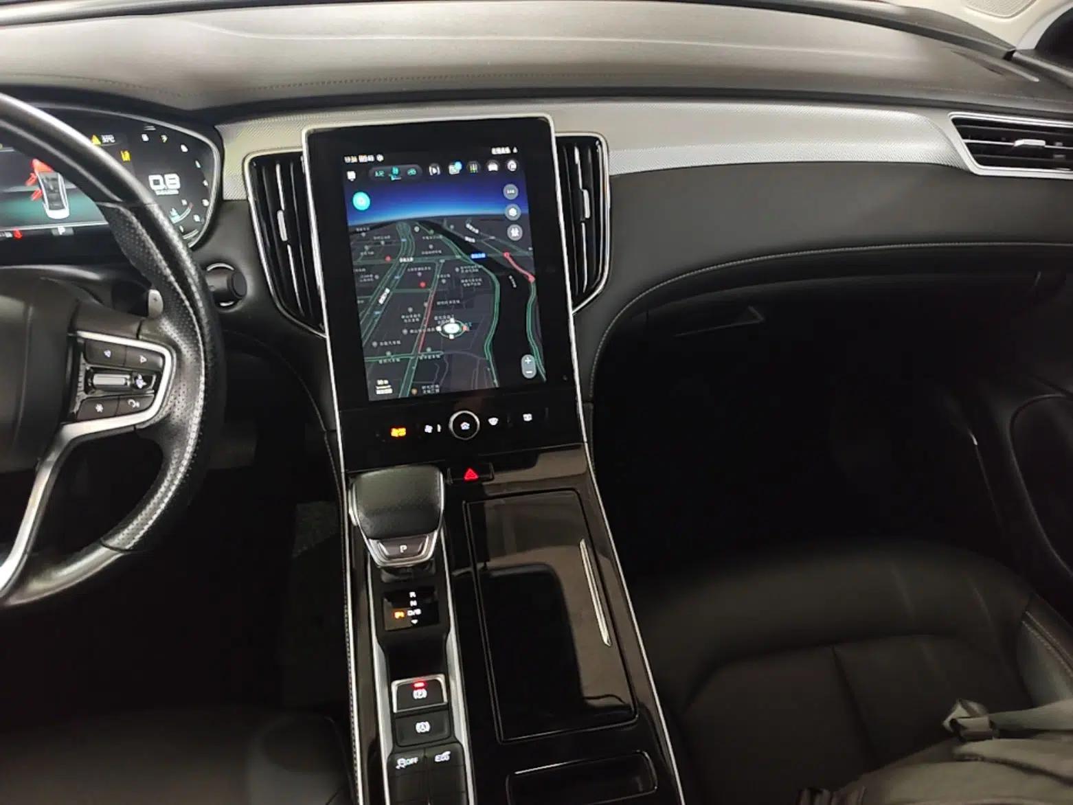 Roewe i6 MAX 2020 300TGI Automatic "Swell Cool Smart Drive" Edition — миниатюра 15
