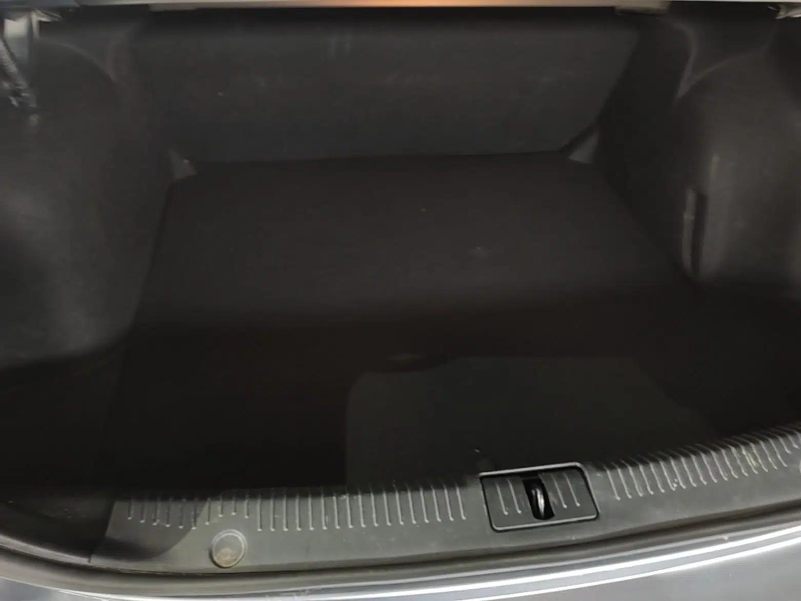 Roewe i6 MAX 2020 300TGI Automatic "Swell Cool Smart Drive" Edition — миниатюра 21