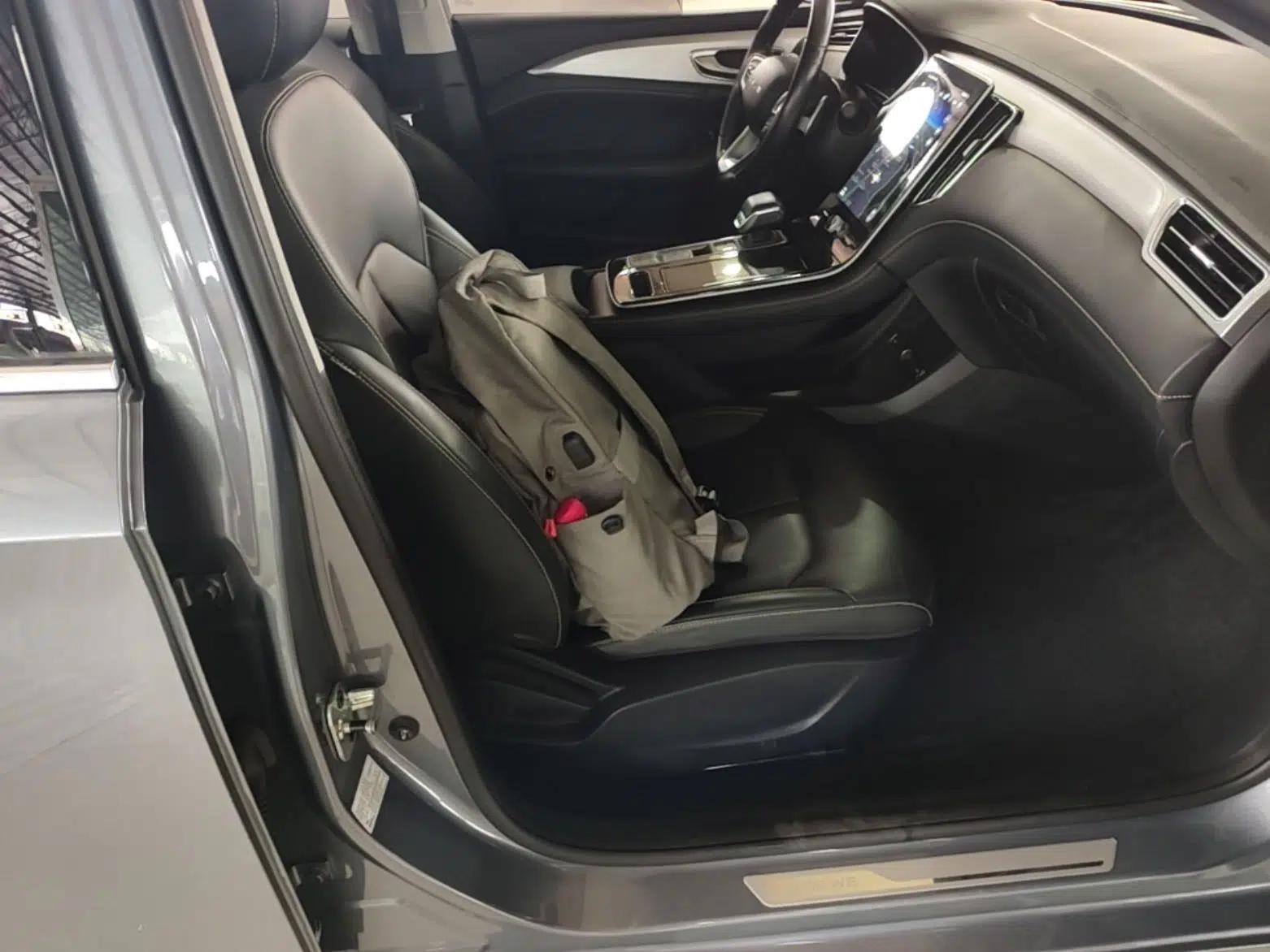 Roewe i6 MAX 2020 300TGI Automatic "Swell Cool Smart Drive" Edition — миниатюра 23