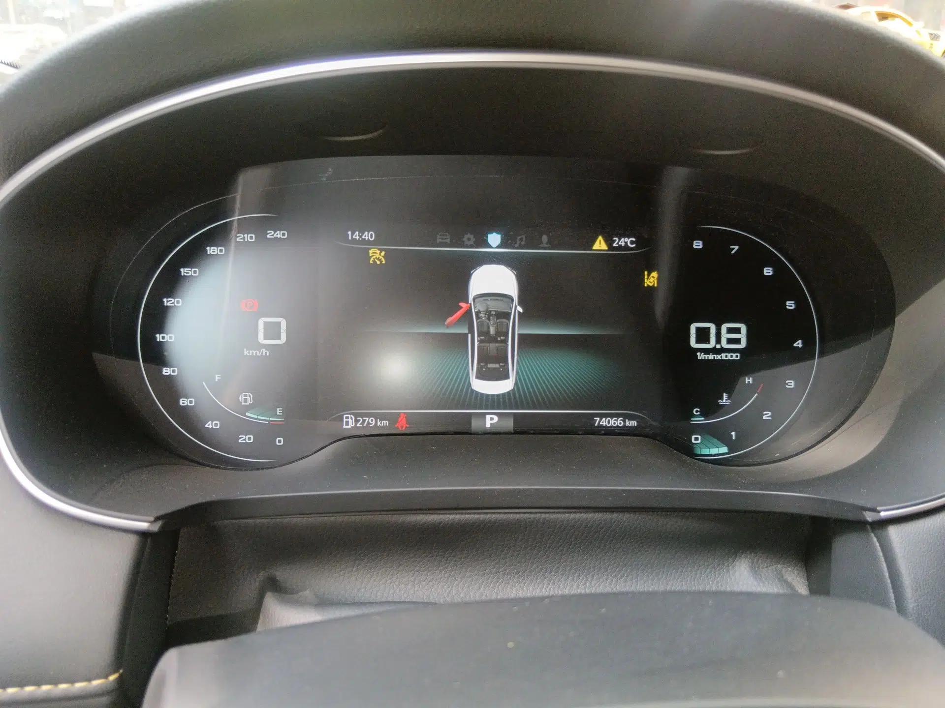 Roewe i6 MAX 2020 300TGI Automatic Supreme Edition with Cool Sunroof and Advanced Driving Features — миниатюра 12