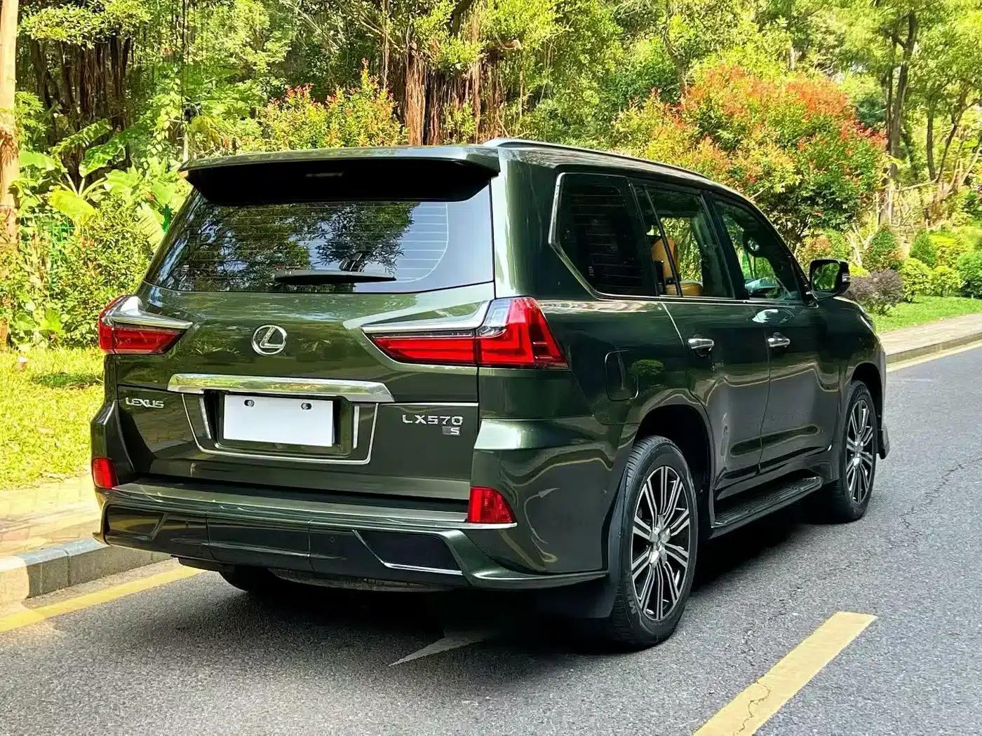 Lexus LX 2021 570 Middle East Limited Edition — миниатюра 20