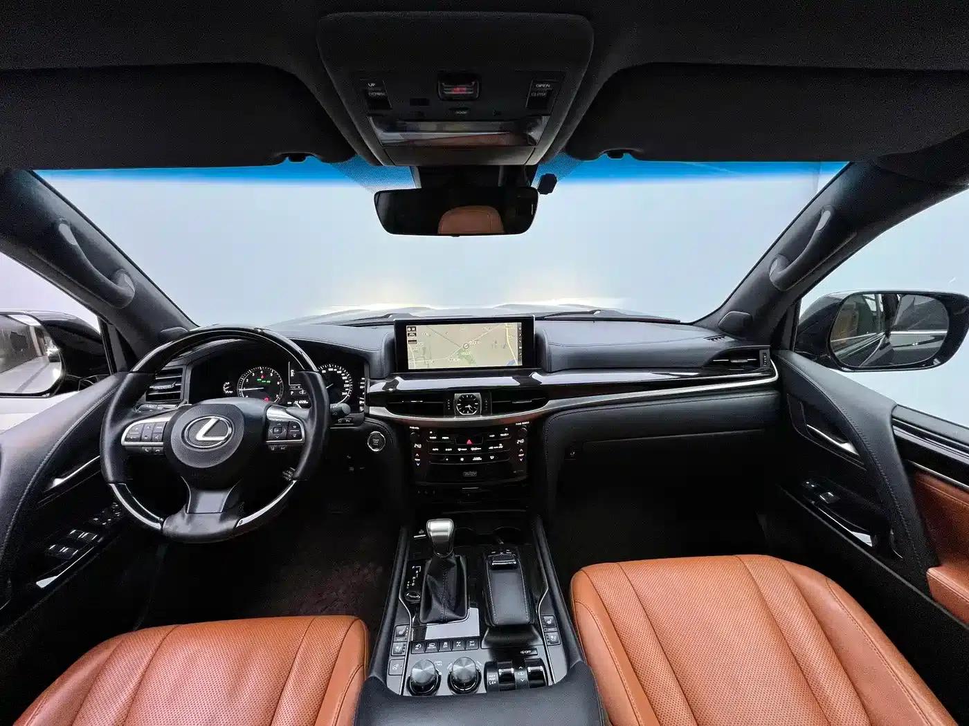 2016 Lexus LX 570 Premium Luxury Edition — миниатюра 8