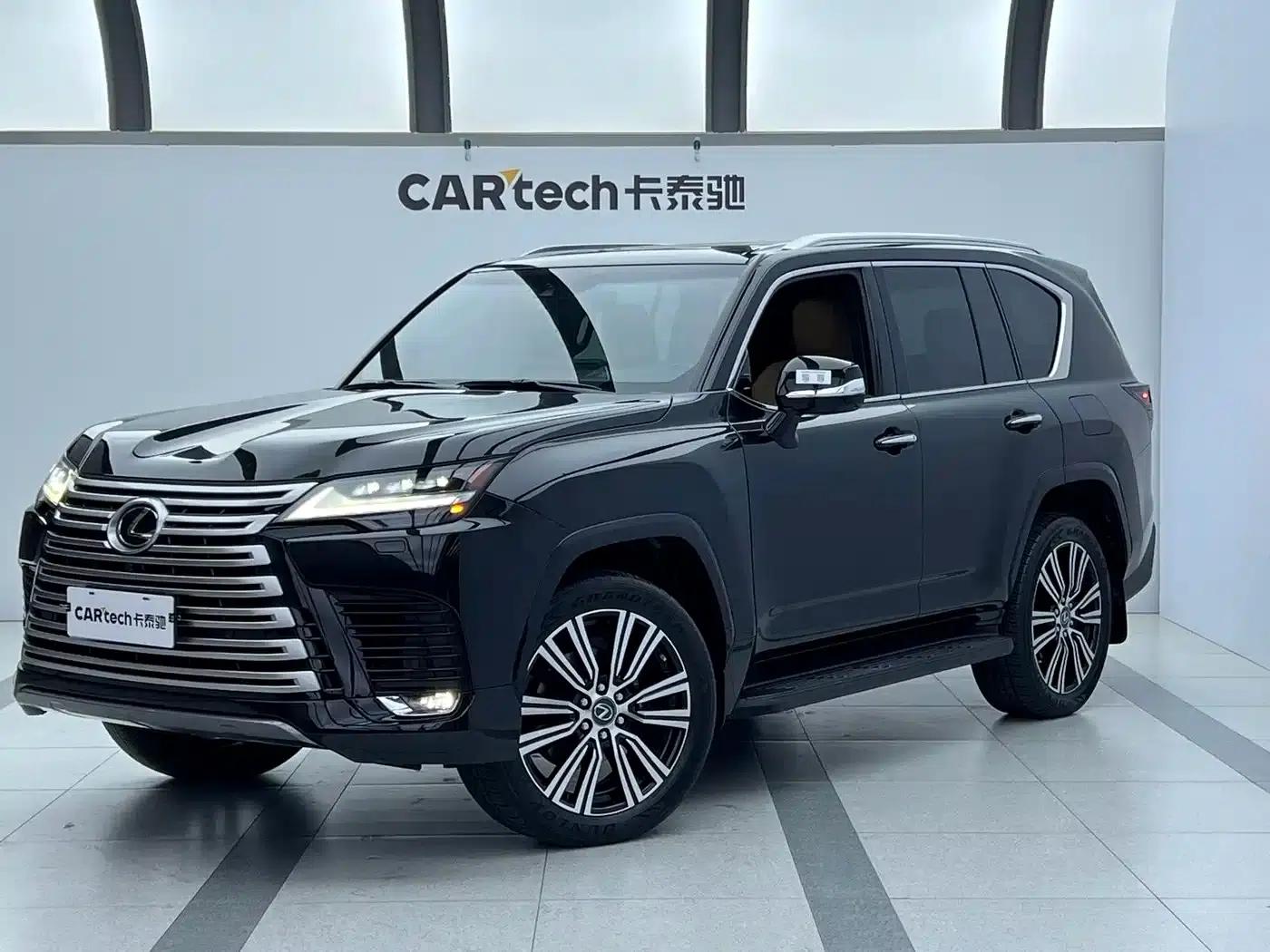 2016 Lexus LX 570 Dynamic Luxury Edition — миниатюра 1
