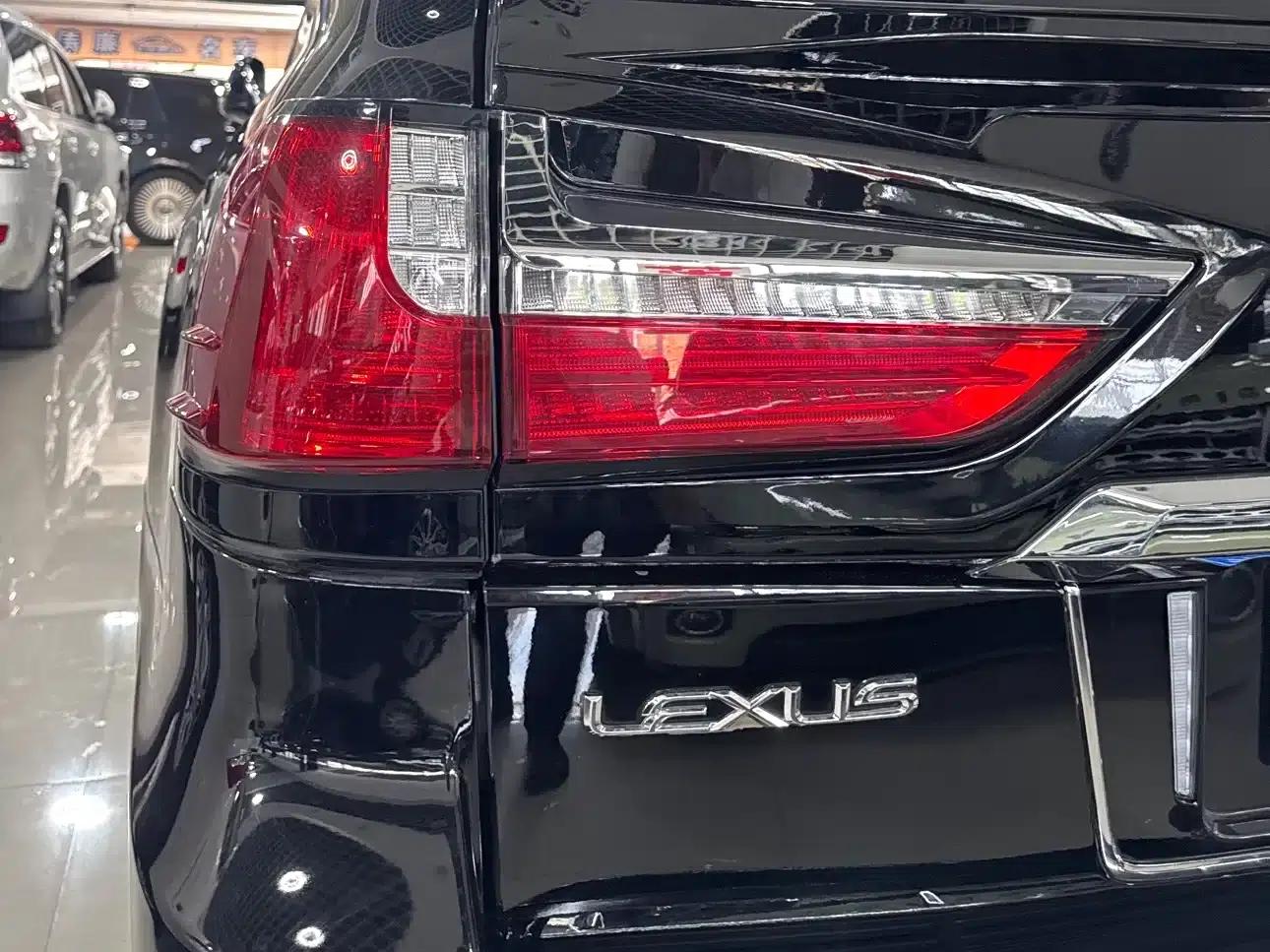 Lexus LX 2009 570 — миниатюра 12