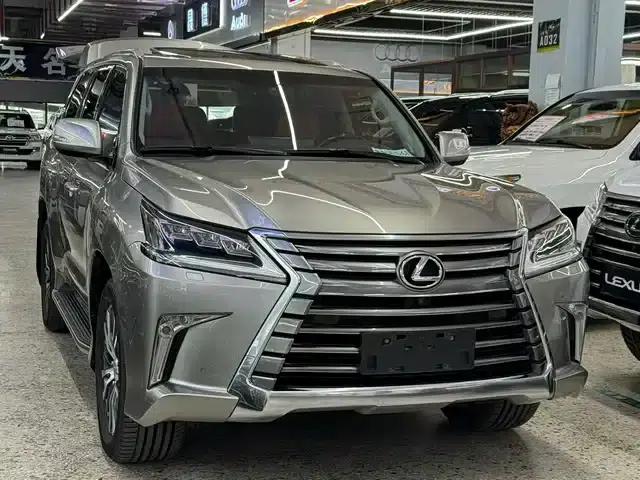 2016 Lexus LX 570 Dynamic Luxury Edition