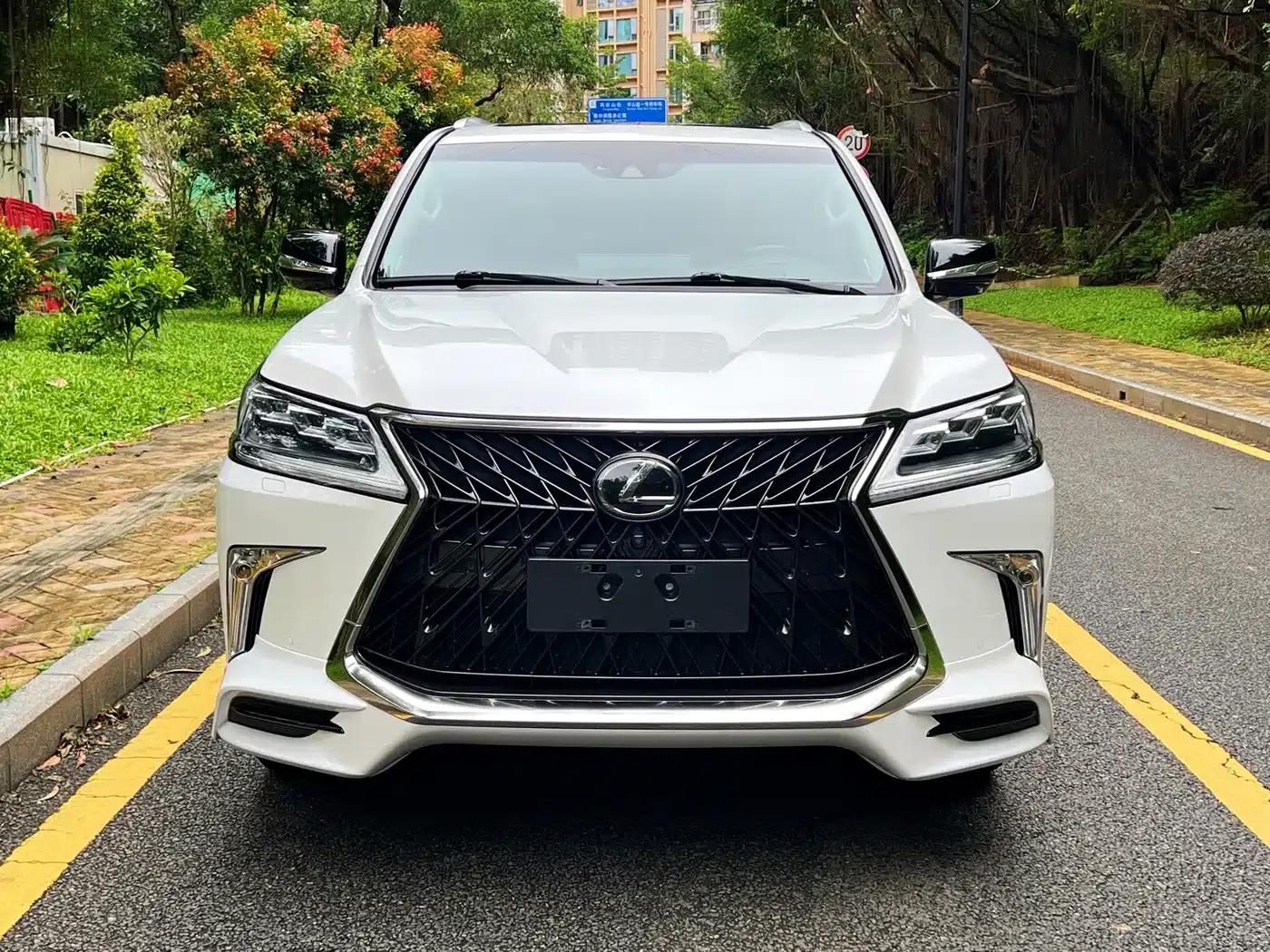 Lexus LX 2019 570 Pinnacle Edition — миниатюра 2