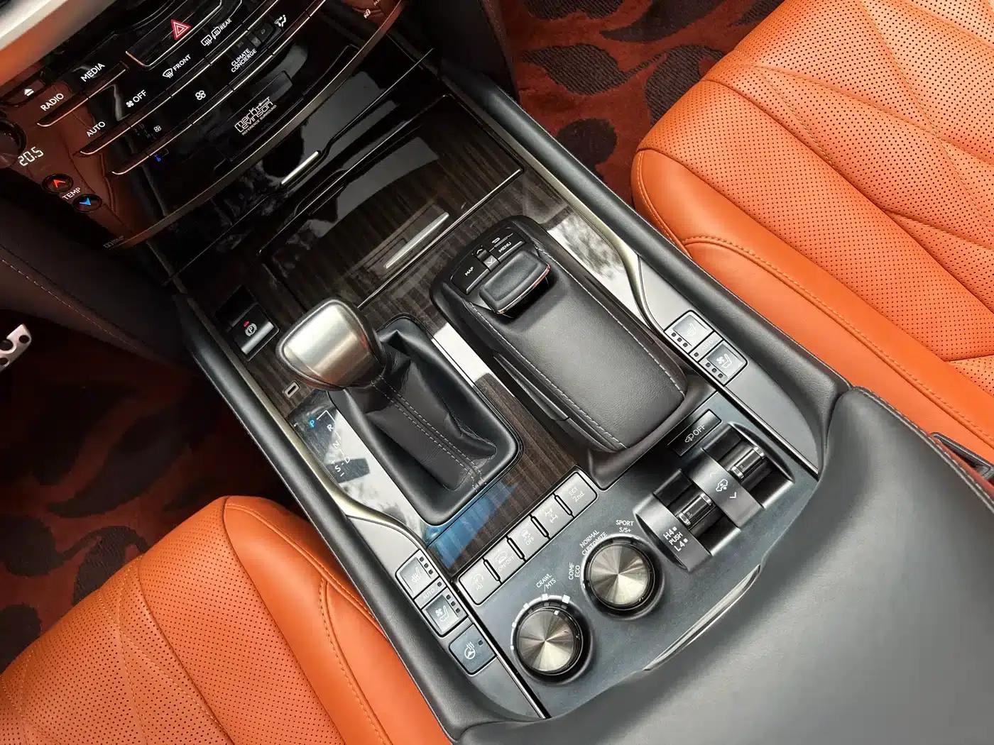 Lexus LX 2019 570 Pinnacle Edition — миниатюра 8