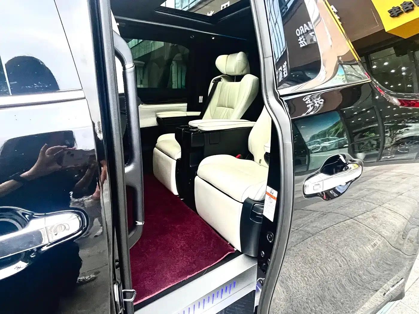 Lexus LM 2020 300h 7-Seat Elegant Edition — миниатюра 8
