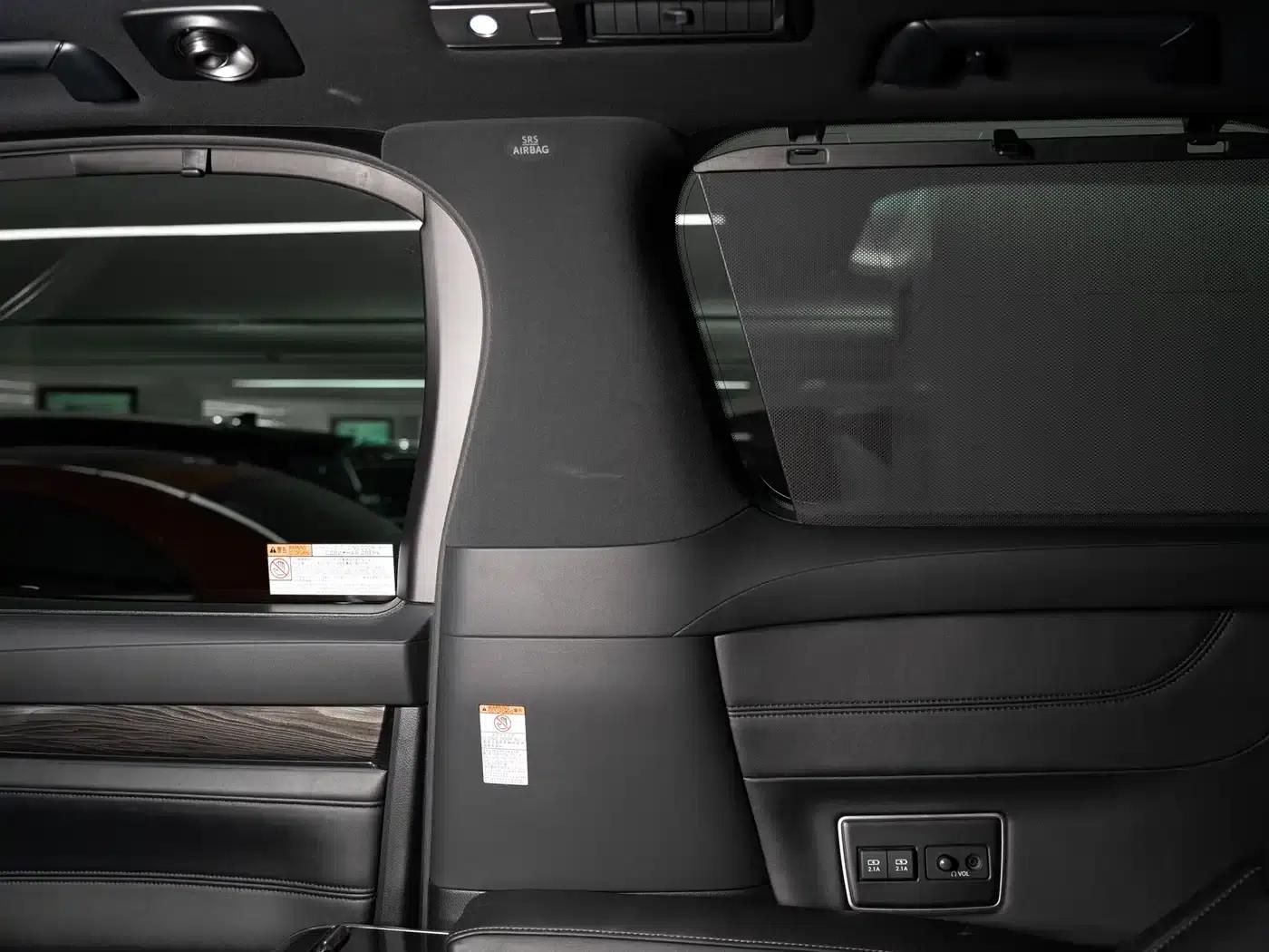 Lexus LM 2020 300h Four-Seat Executive Edition — миниатюра 12