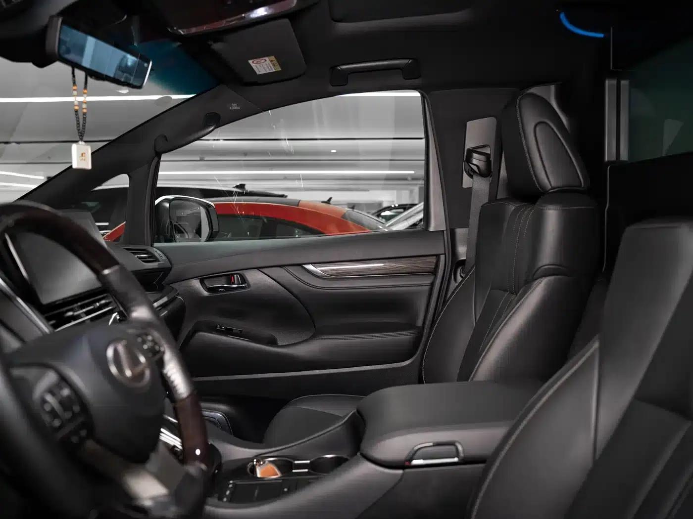 Lexus LM 2020 300h Four-Seat Executive Edition — миниатюра 23