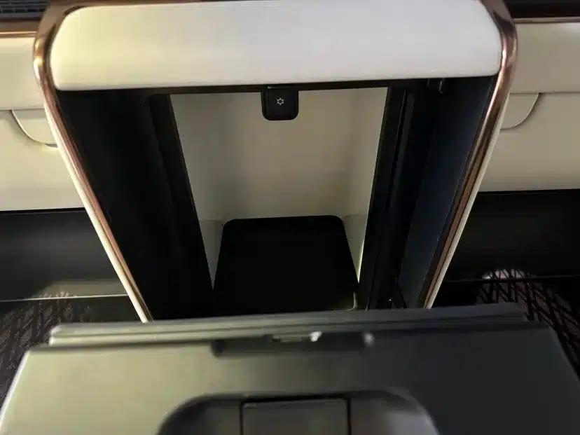 Lexus LM 500h 2025 Four-Seat Executive Edition — миниатюра 4