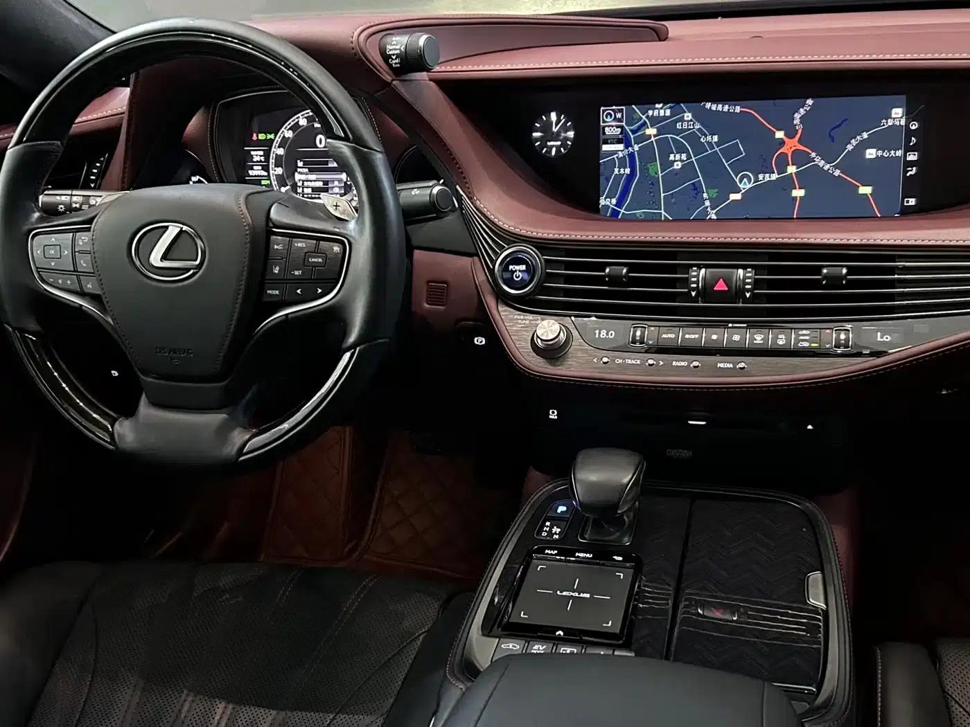 Lexus LS 2018 500h Executive Edition (China V emission standard) — миниатюра 21