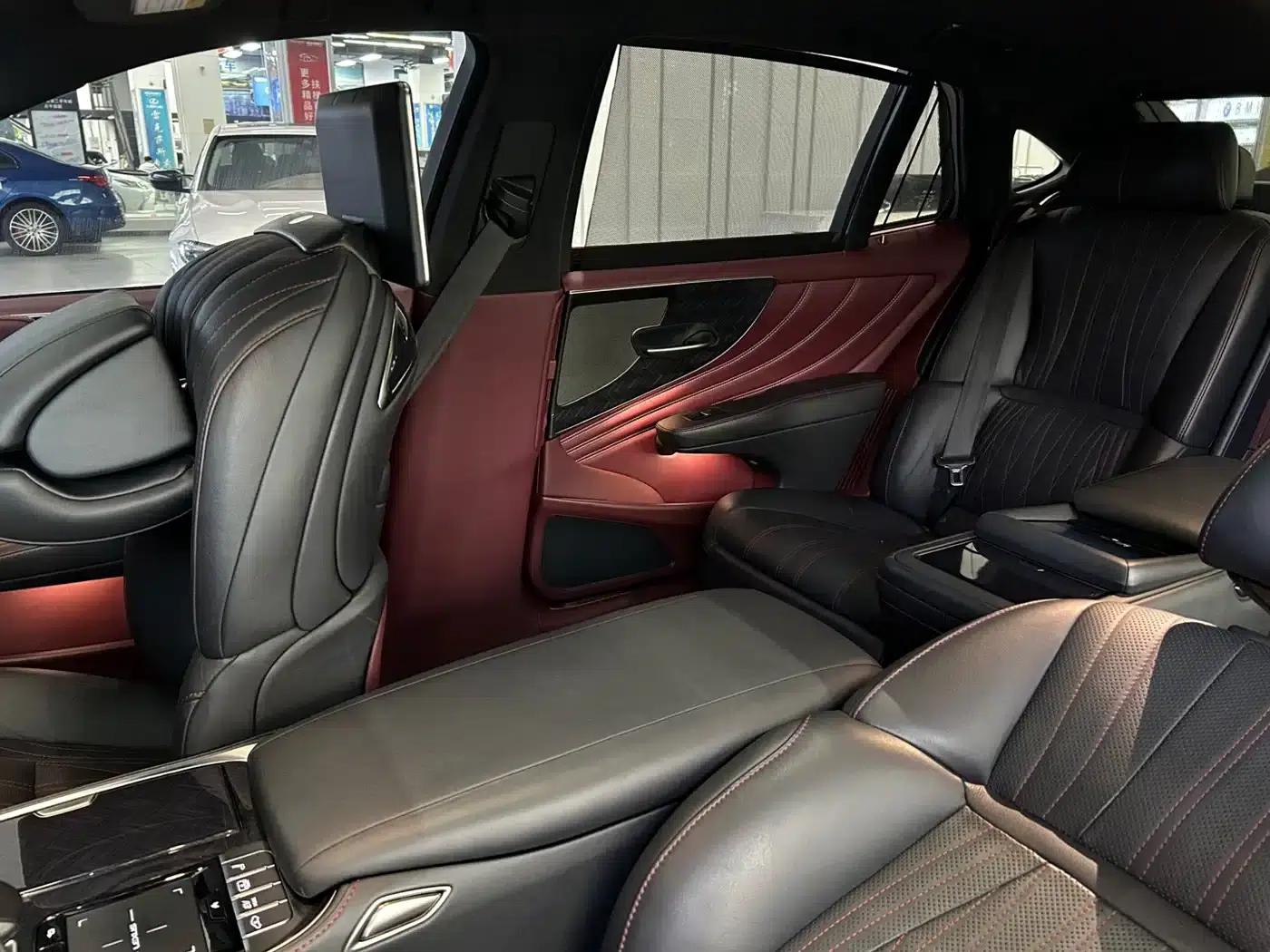 Lexus LS 2018 500h Executive Edition (China V emission standard) — миниатюра 23