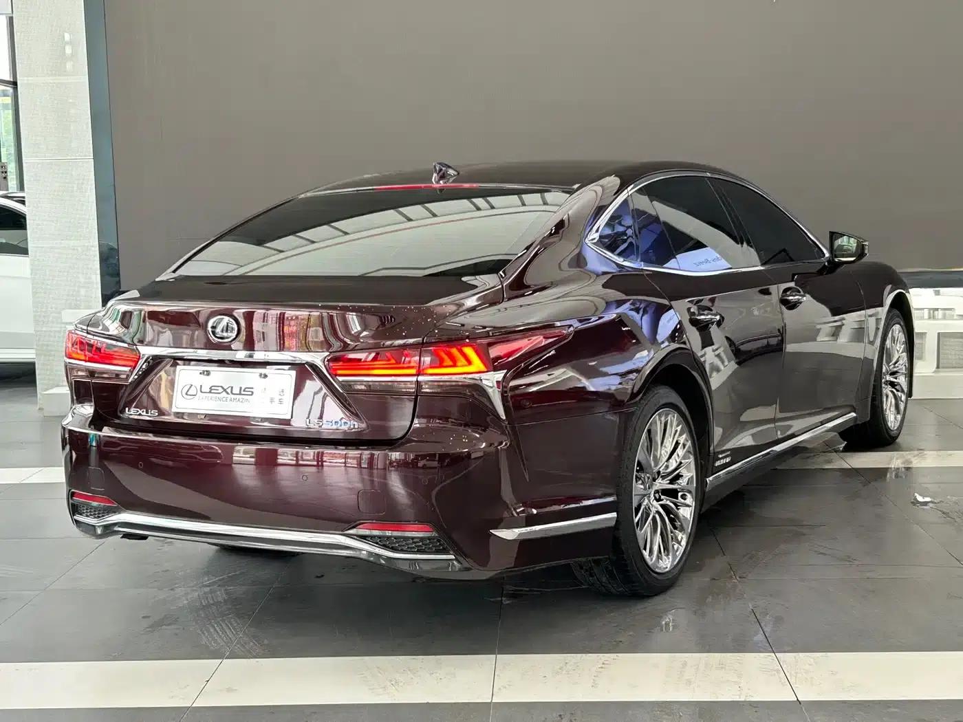 Lexus LS 2018 500h Executive Edition (China V emission standard) — миниатюра 4
