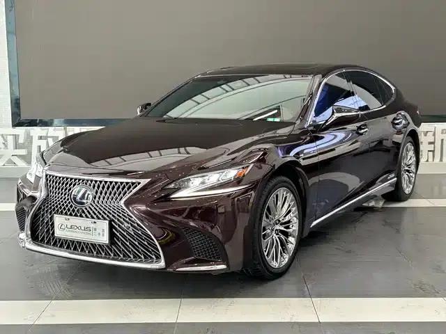 Lexus LS 2018 500h Executive Edition (China V emission standard)