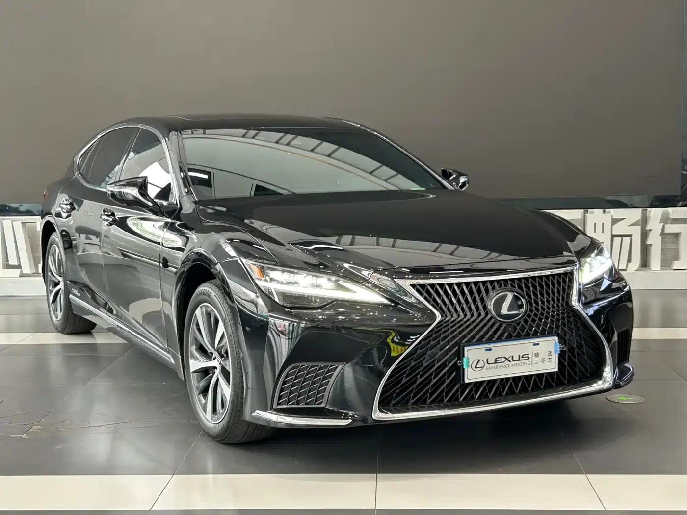 Lexus LS 2021 500h Premium Edition — миниатюра 2