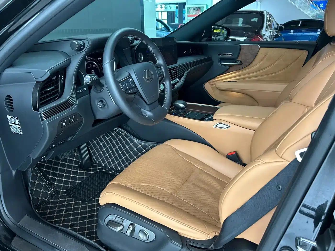 Lexus LS 2021 500h Premium Edition — миниатюра 12