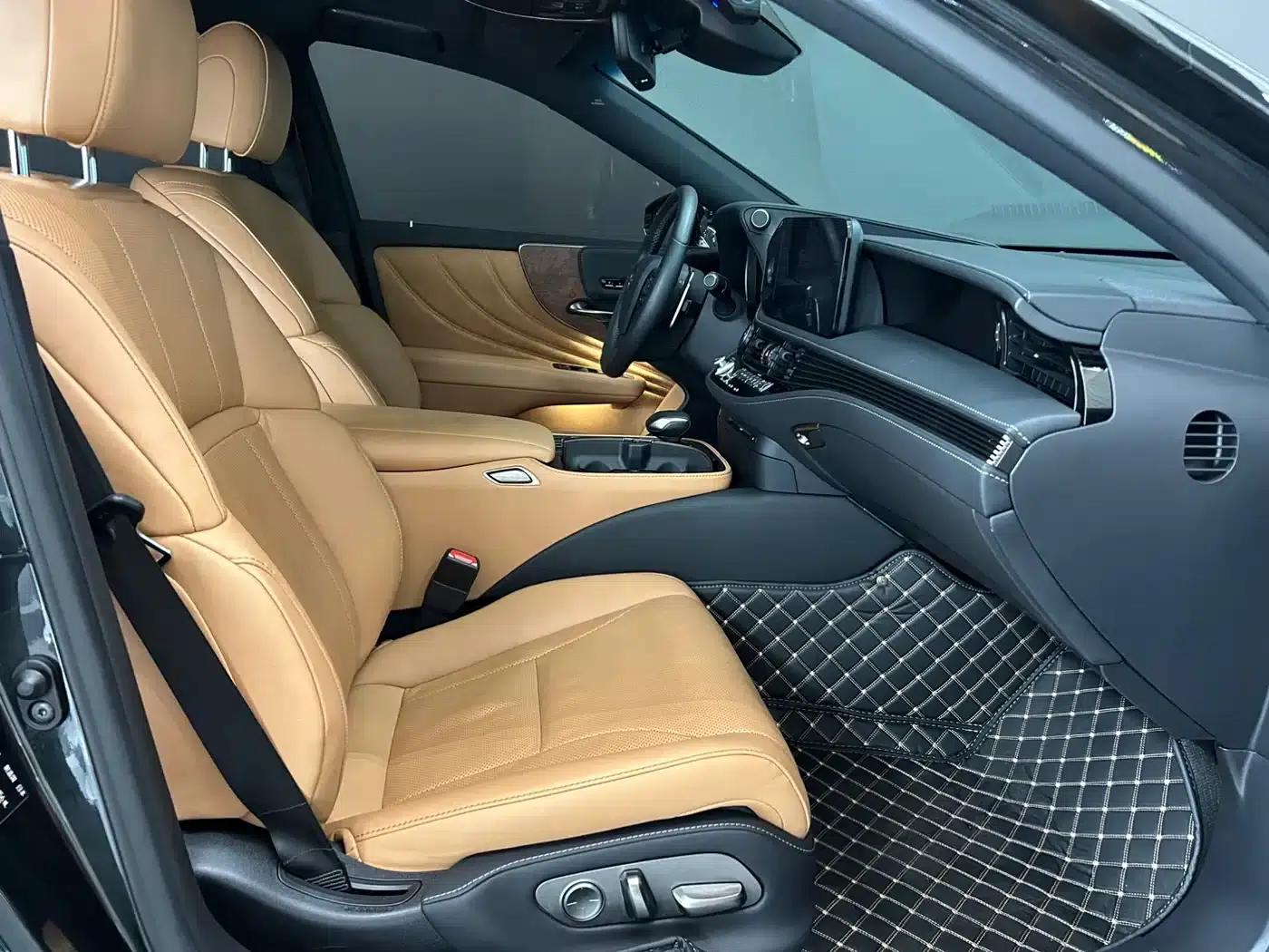 Lexus LS 2021 500h Premium Edition — миниатюра 14