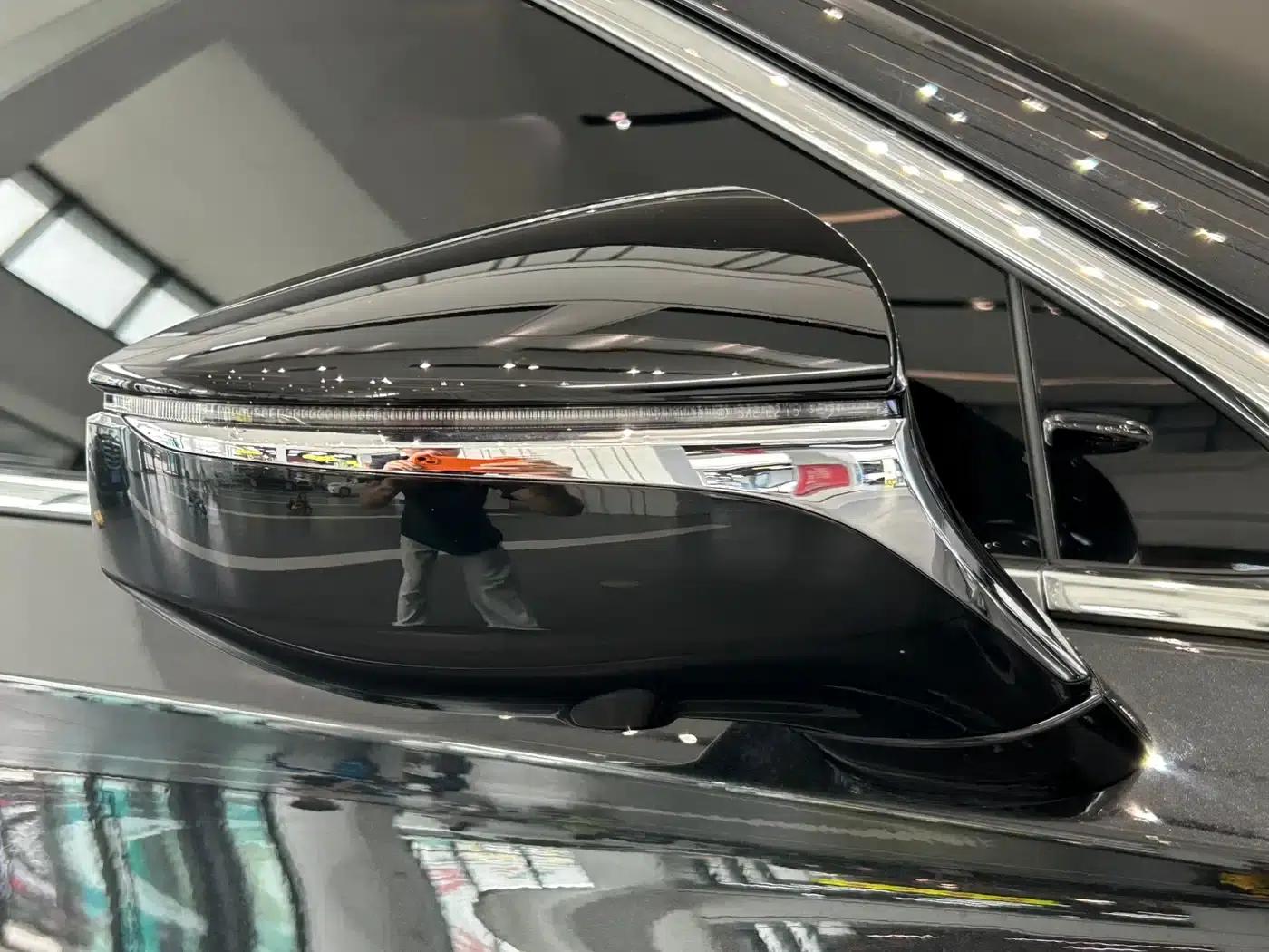 Lexus LS 2021 500h Premium Edition — миниатюра 21