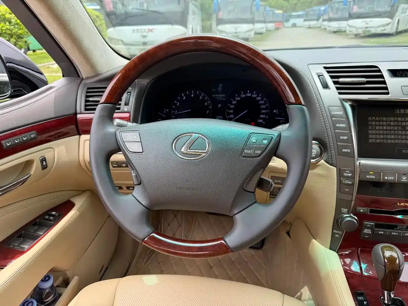 Lexus LS 2006 460L — миниатюра 9
