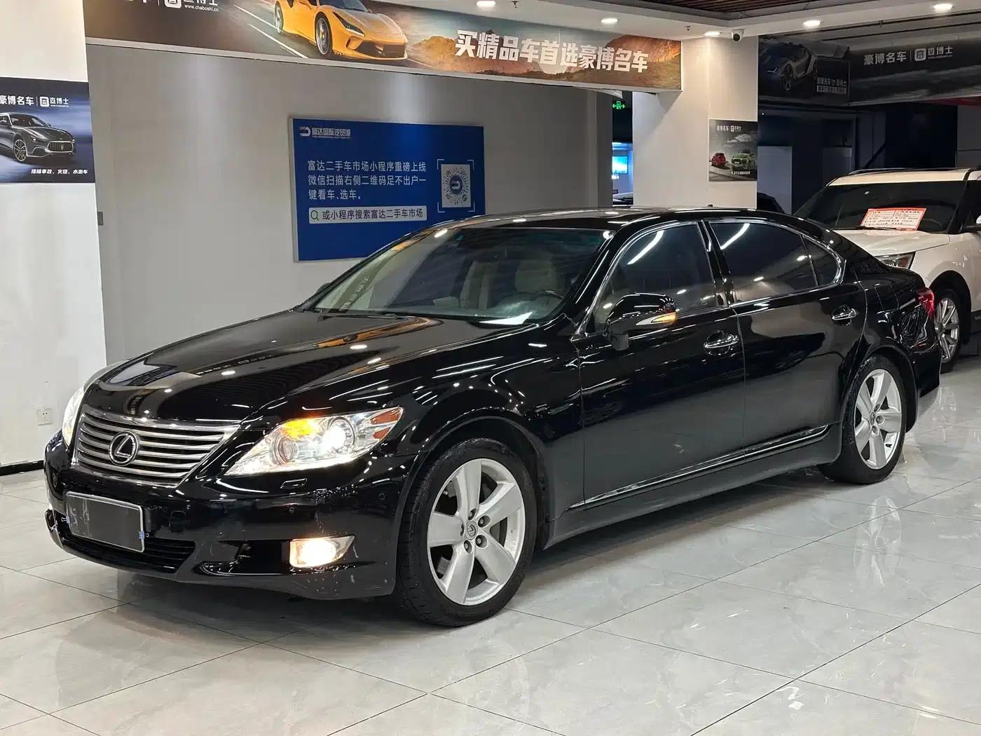 Lexus LS 2010 460L Premium Edition — миниатюра 1