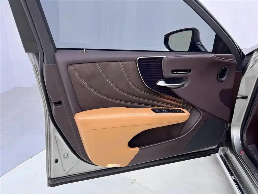 Lexus LS 2020 500h Premium Edition (China VI Emission Standard) — миниатюра 15