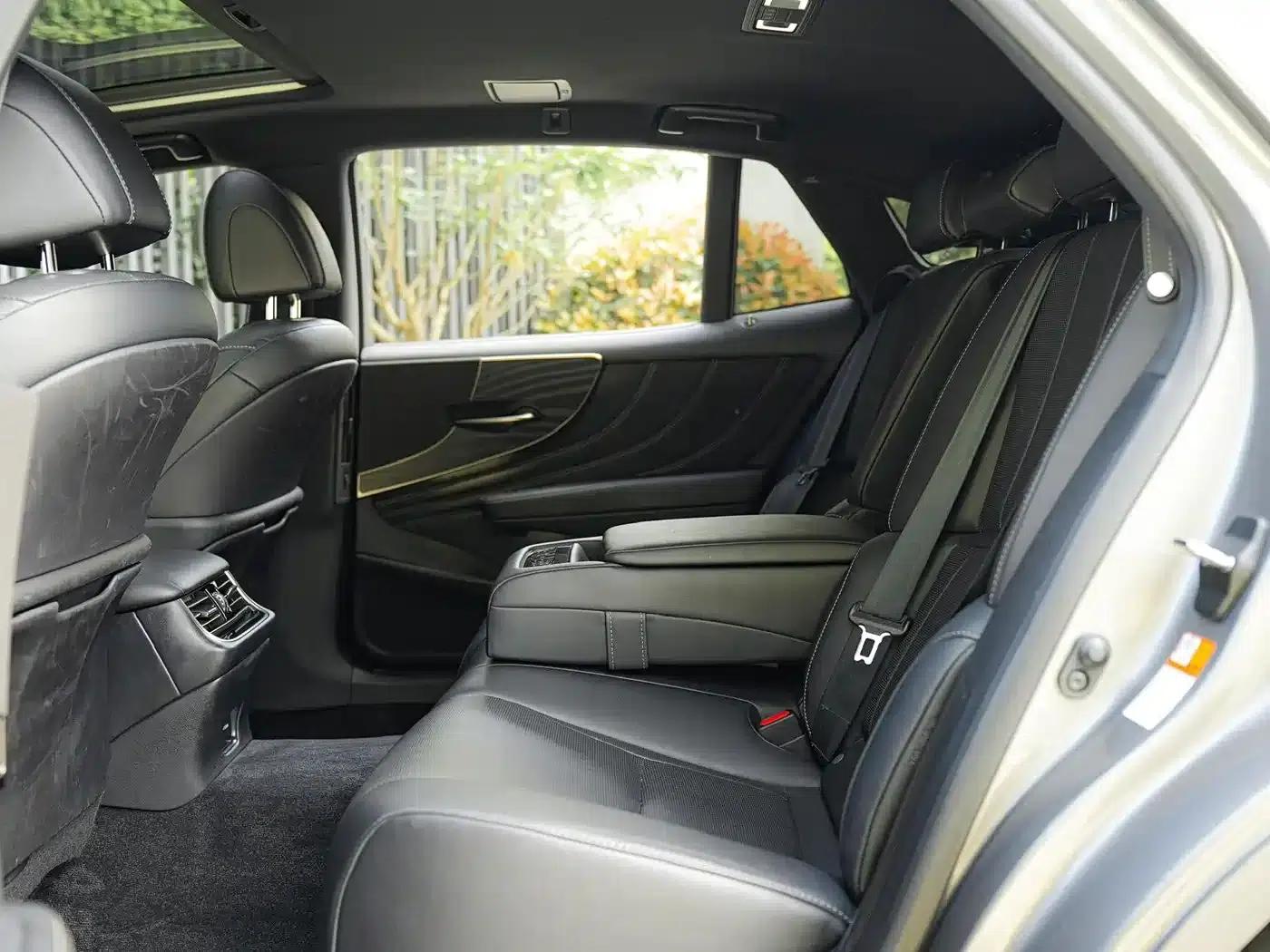 Lexus LS 2021 500h Premium Edition — миниатюра 12