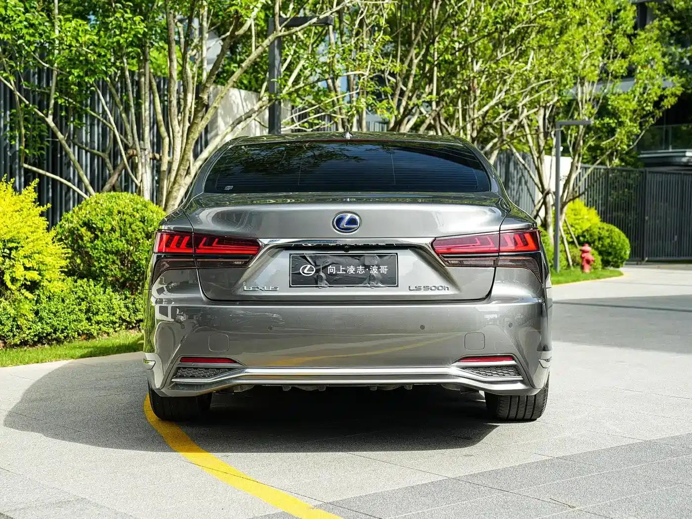 Lexus LS 2021 500h Premium Edition — миниатюра 5