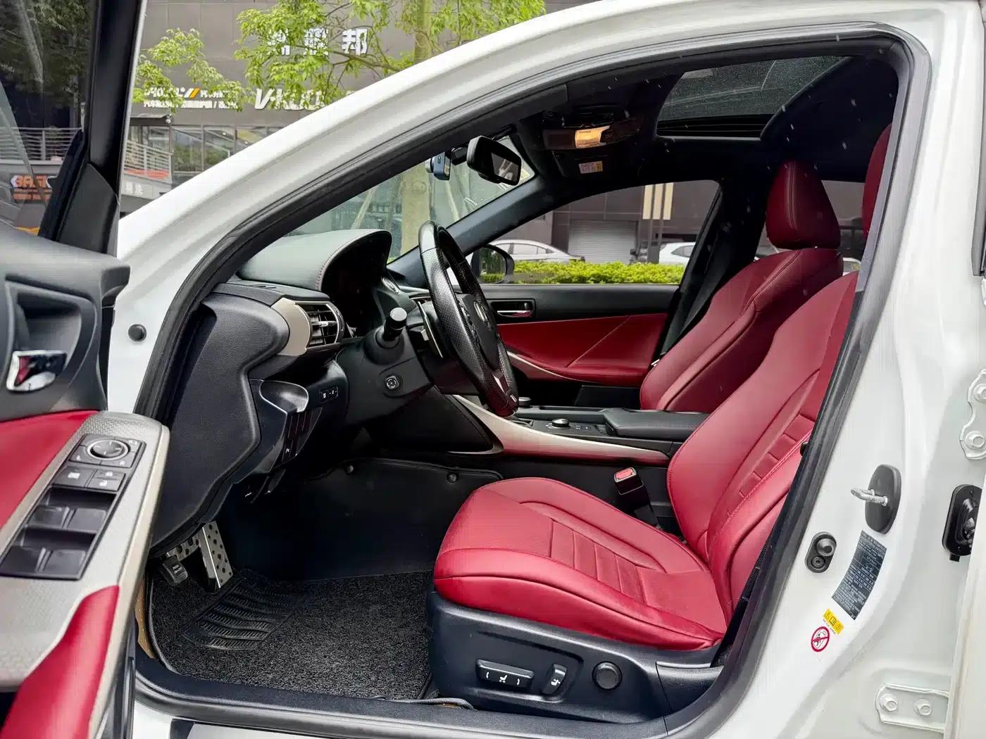 Lexus IS 2015 200t F SPORT — миниатюра 12