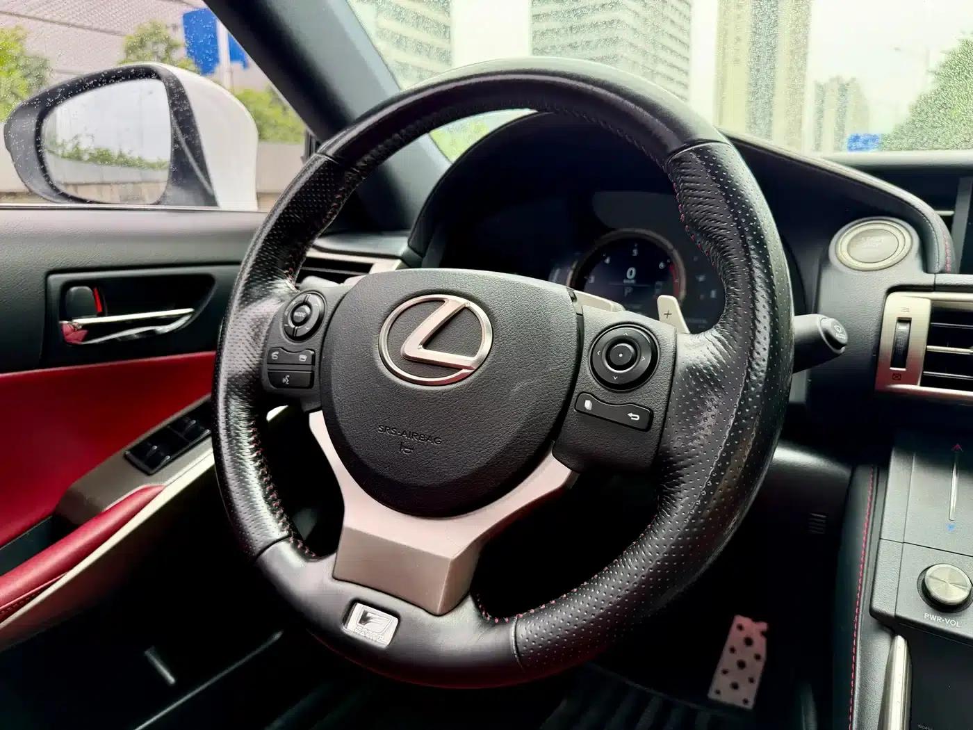 Lexus IS 2015 200t F SPORT — миниатюра 25