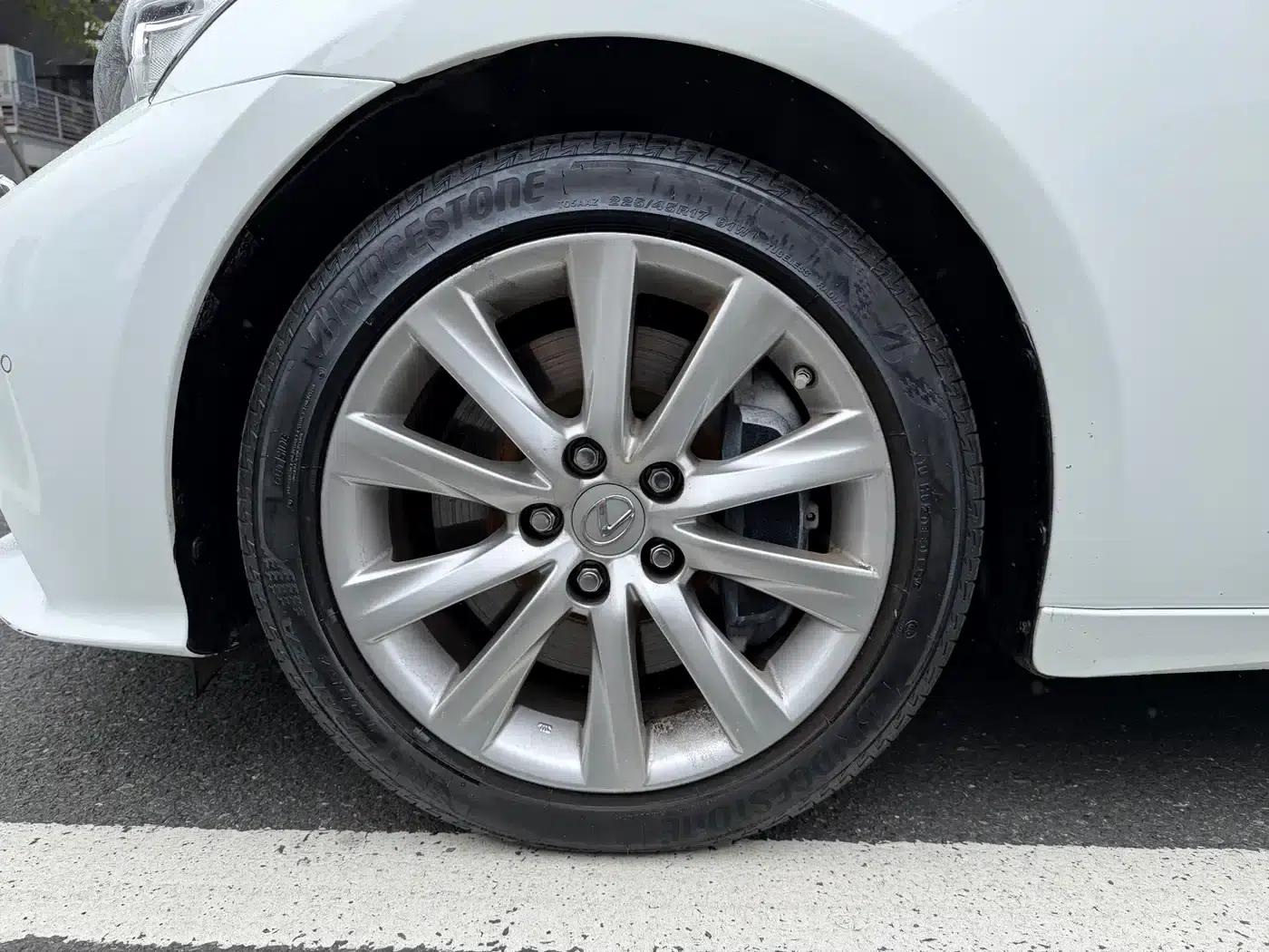 Lexus IS 2015 200t F SPORT — миниатюра 9