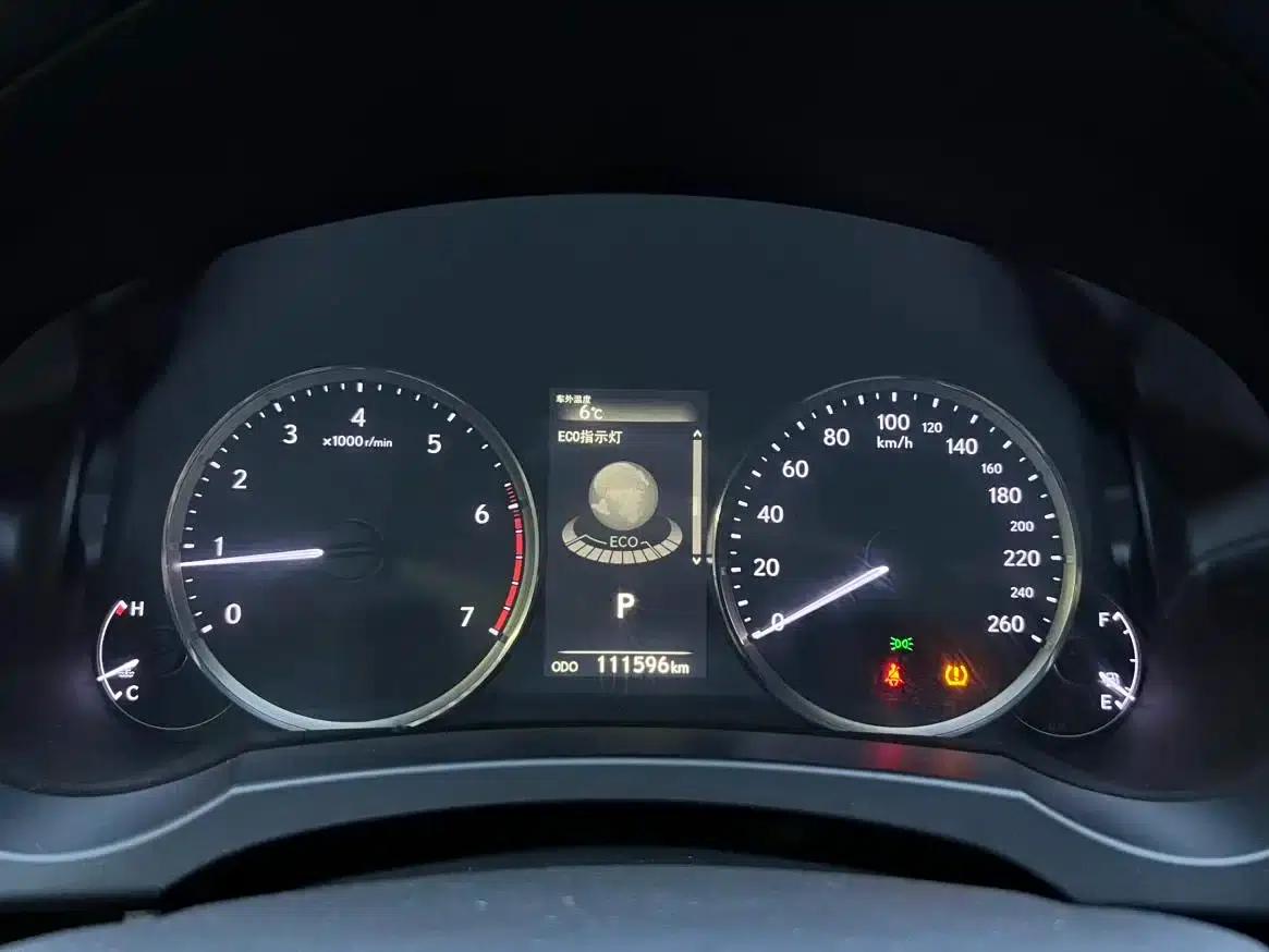 Lexus IS 2017 300 Leading Edition — миниатюра 7
