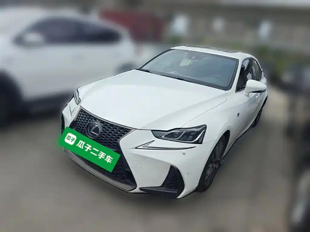 Lexus IS 2017 300 F SPORT Edition — миниатюра 1