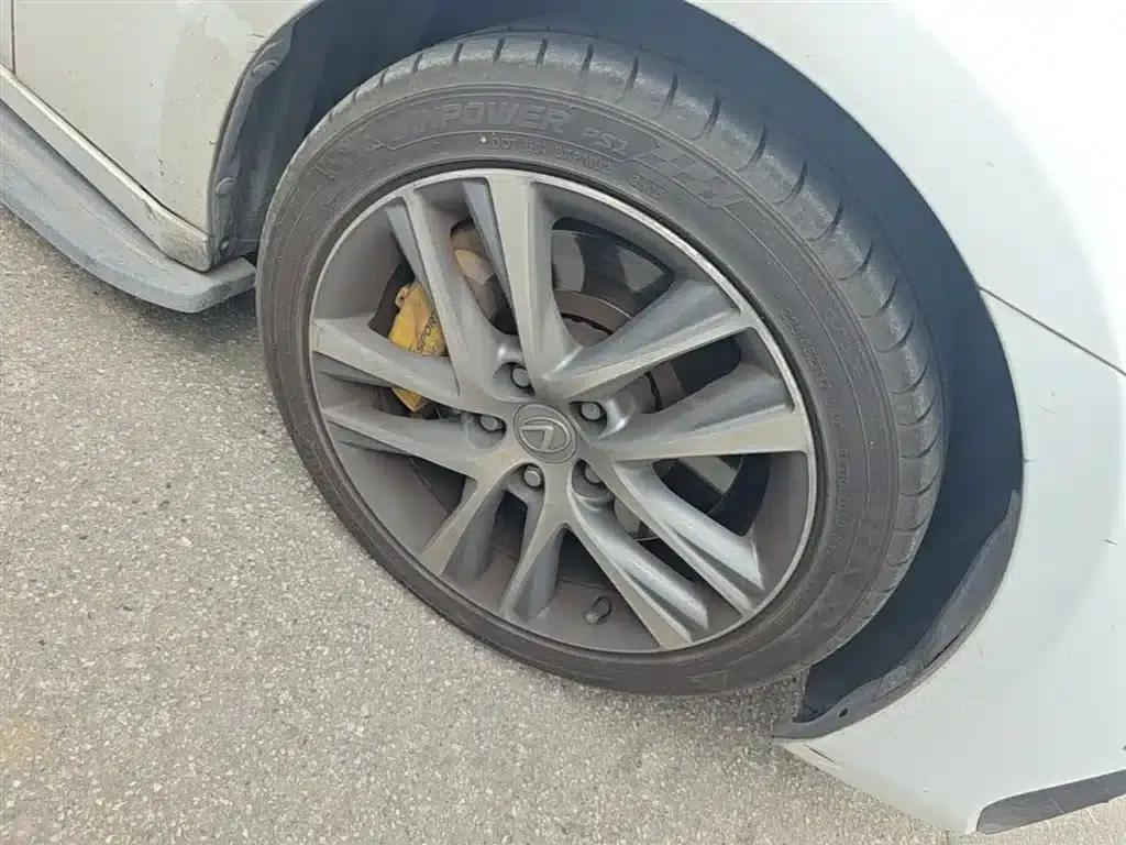 Lexus IS 2017 300 F SPORT Edition — миниатюра 14