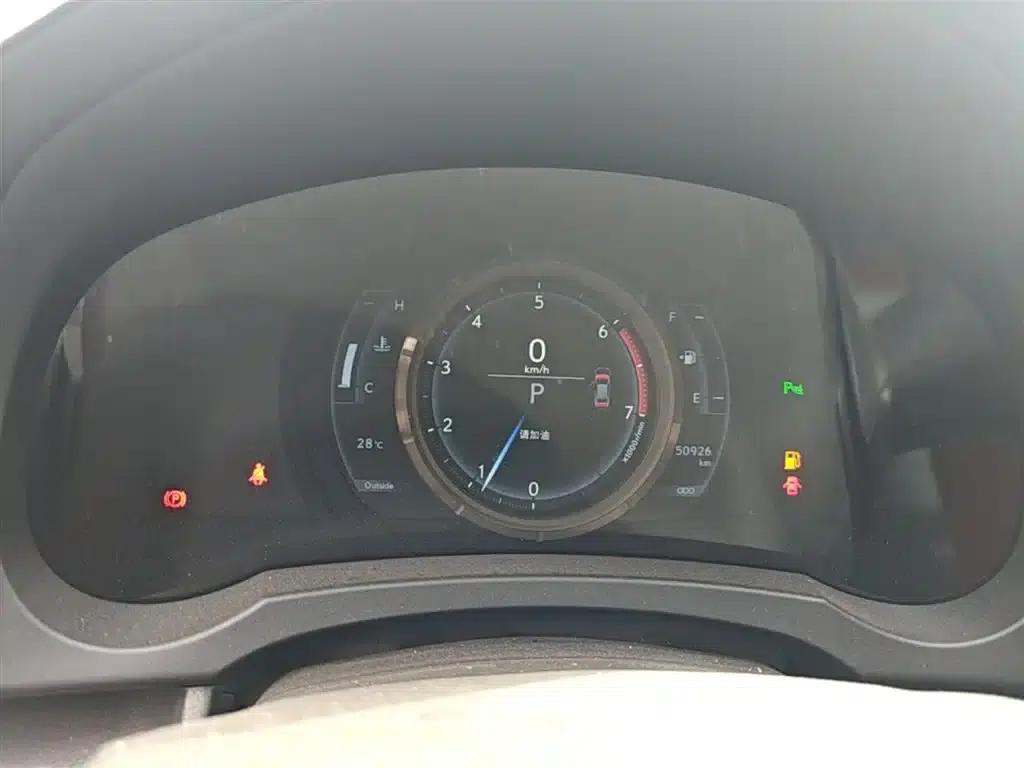 Lexus IS 2017 300 F SPORT Edition — миниатюра 18