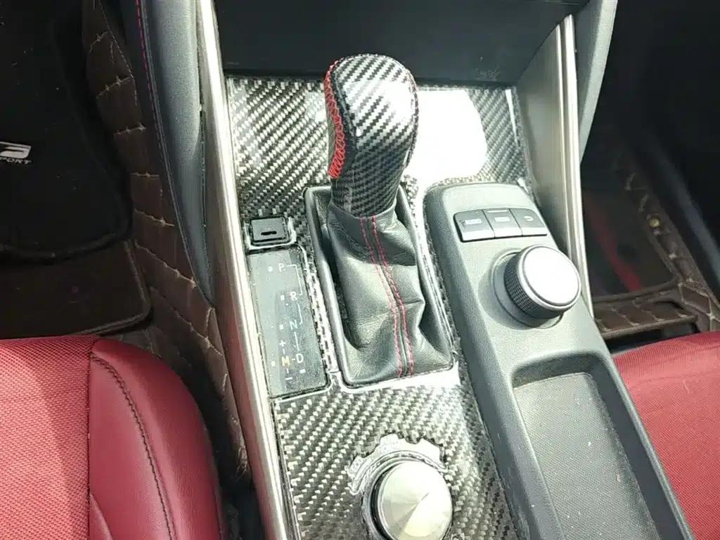 Lexus IS 2017 300 F SPORT Edition — миниатюра 21