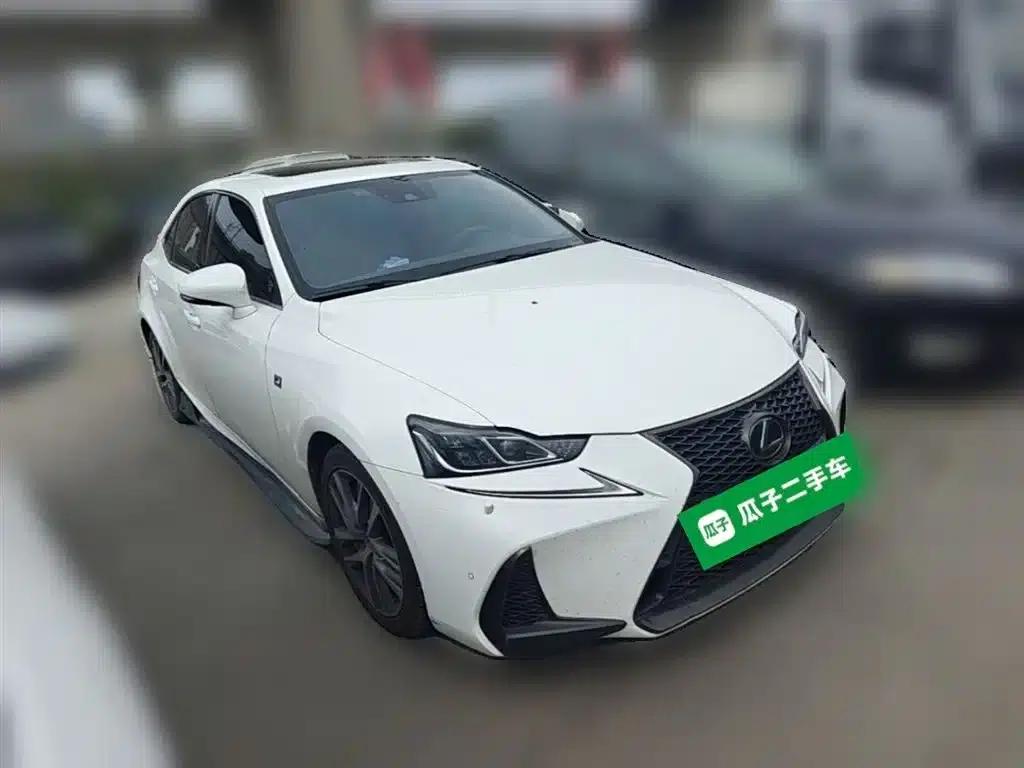 Lexus IS 2017 300 F SPORT Edition — миниатюра 7