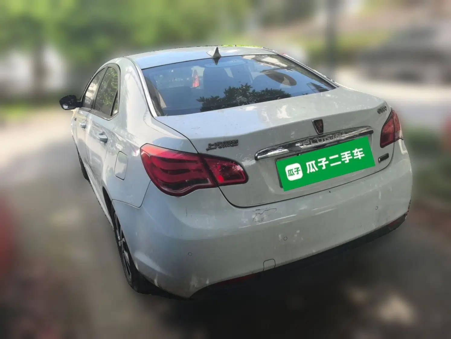 Roewe e550 2016 Deluxe Edition — миниатюра 4