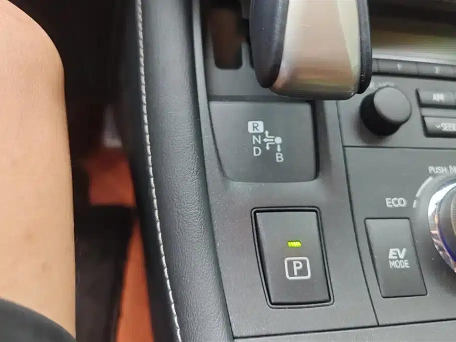Lexus CT 2014 CT200h Elite Edition (Single Color) — миниатюра 16