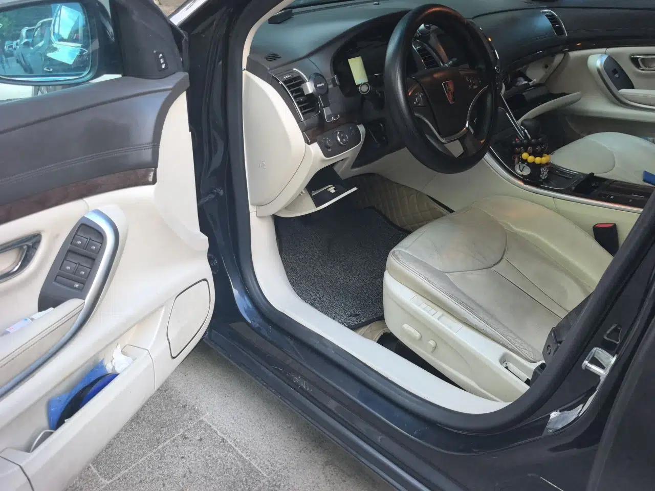 Roewe e950 2017 50T Hybrid Connected Executive Edition — миниатюра 17