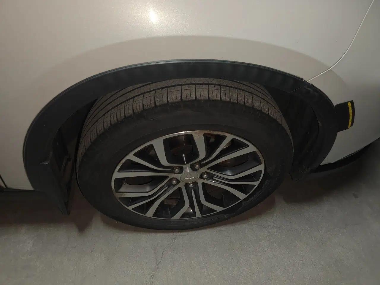 Mitsubishi Outlander 2016 2.4L 4x4 Elite Edition 5 Seats — миниатюра 8