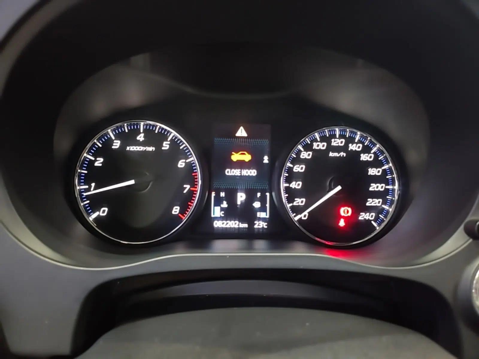 Mitsubishi Outlander 2020 2.0L Two-Wheel Drive Comfort Edition 7-Seater — миниатюра 15