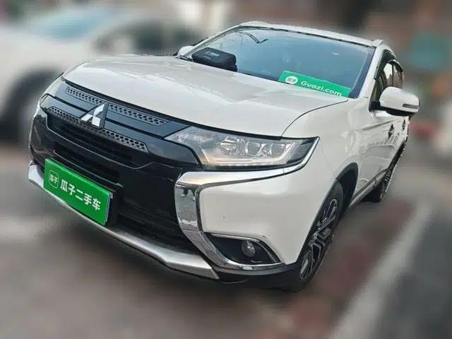 Mitsubishi Outlander 2018 2.4L 4x4 Elite Edition 5 Seats